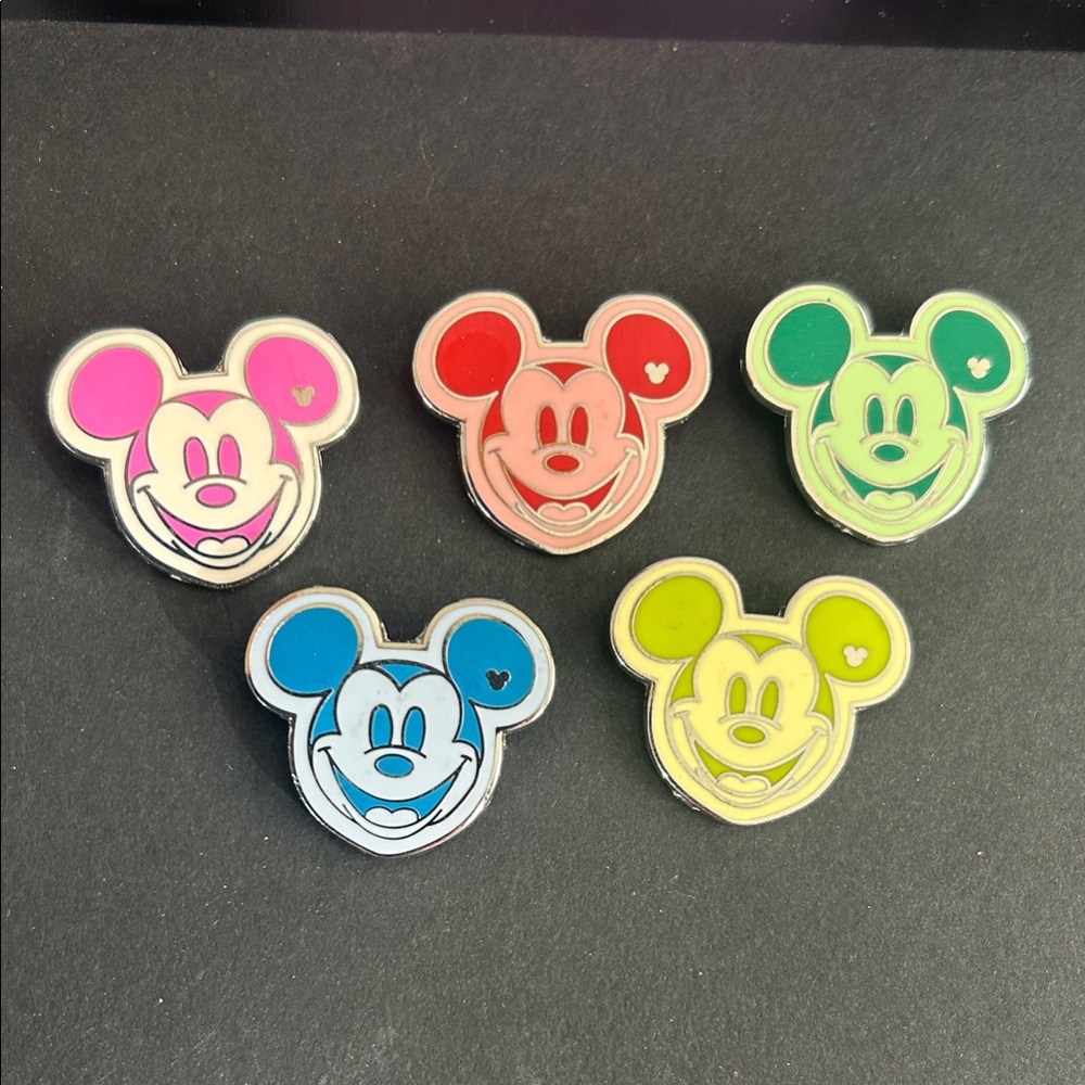 Disney Mickey Mouse Colorful Pins Set